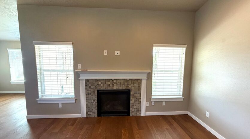 4832 SW Volcano Avenue - Redmond - Oregon - 3 bed, 2 bath rental property