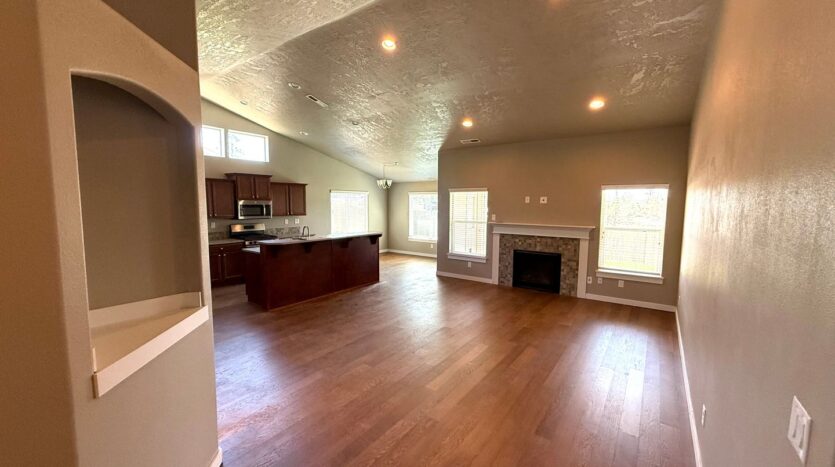 4832 SW Volcano Avenue - Redmond - Oregon - 3 bed, 2 bath rental property