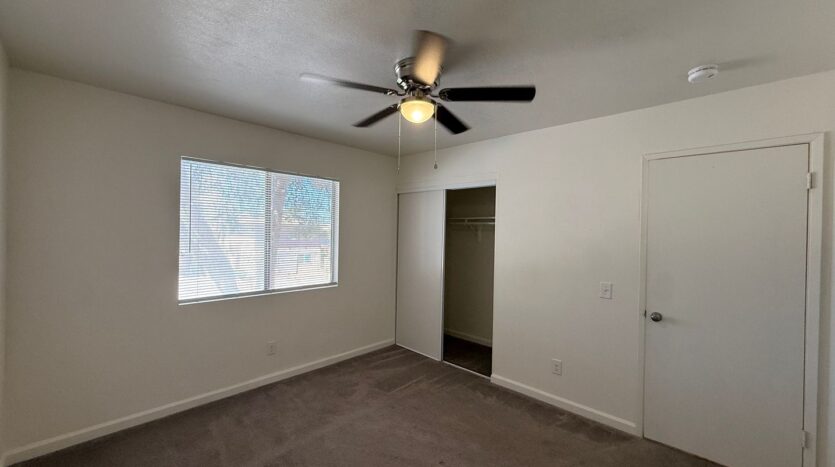 524 E. Ave Q12 - Unit 16 - Palmdale - California - 2 bed, 1 bath rental property