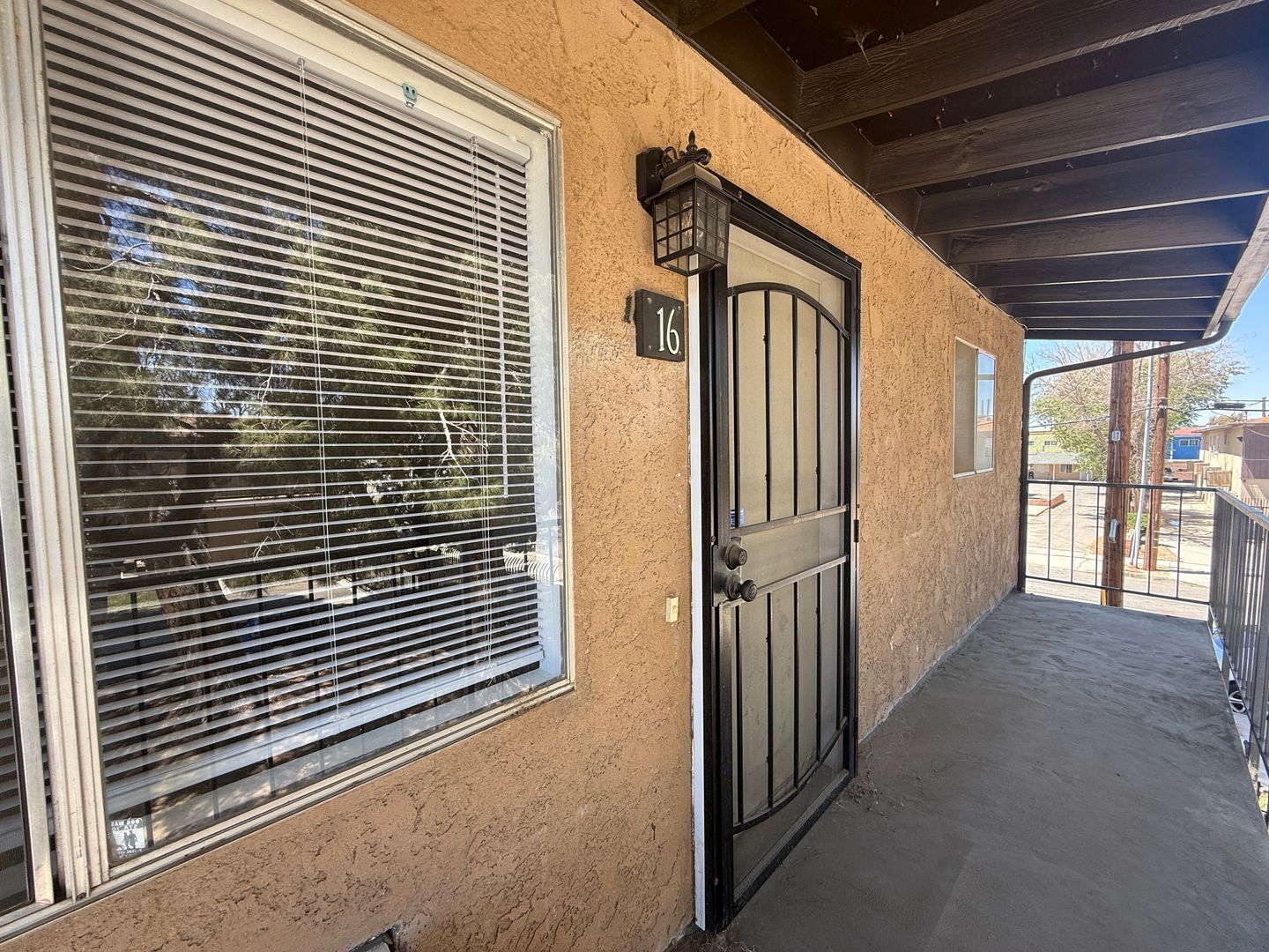 524 E. Ave Q12 - Unit 16 - Palmdale - California - 2 bed, 1 bath rental property
