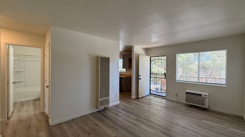 524 E. Ave Q12 - Unit 16 - Palmdale - California - 2 bed, 1 bath rental property