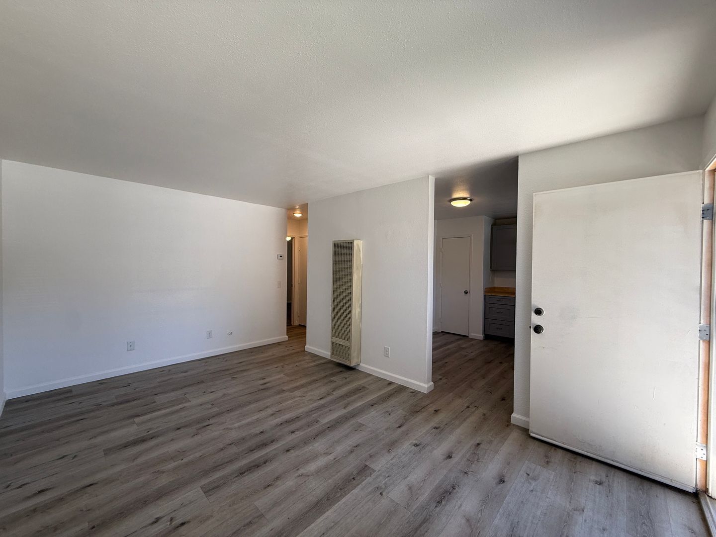 524 E. Ave Q12 - Unit 22 - Palmdale - California - 2 bed, 1 bath rental property