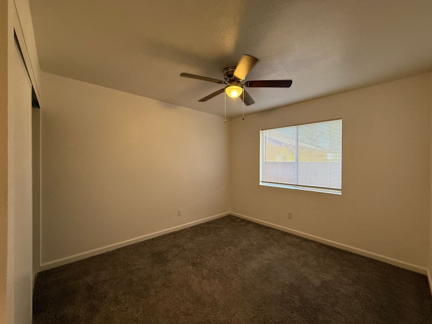 524 E. Ave Q12 - Unit 22 - Palmdale - California - 2 bed, 1 bath rental property