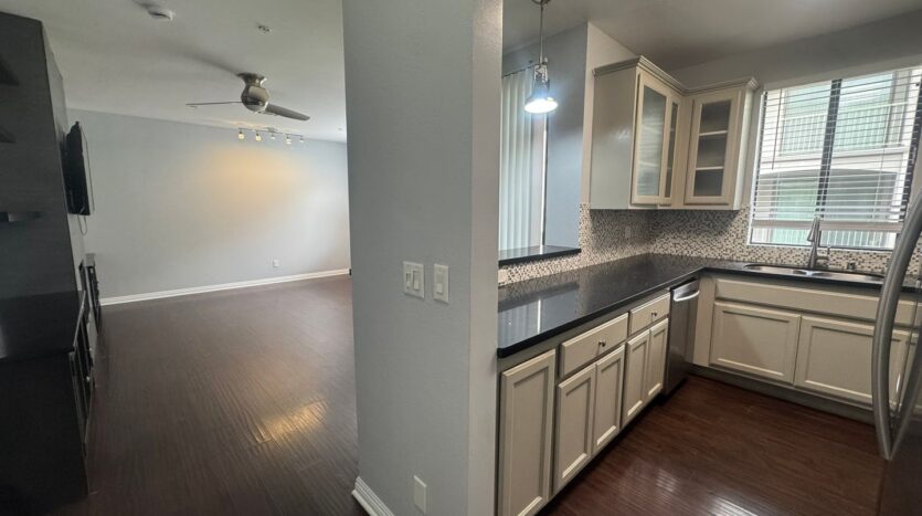 555 Maine Ave Unit 330 - Long Beach - California - 2 bed, 2 bath rental property