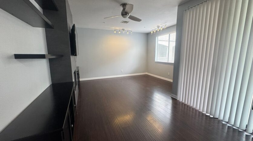 555 Maine Ave Unit 330 - Long Beach - California - 2 bed, 2 bath rental property