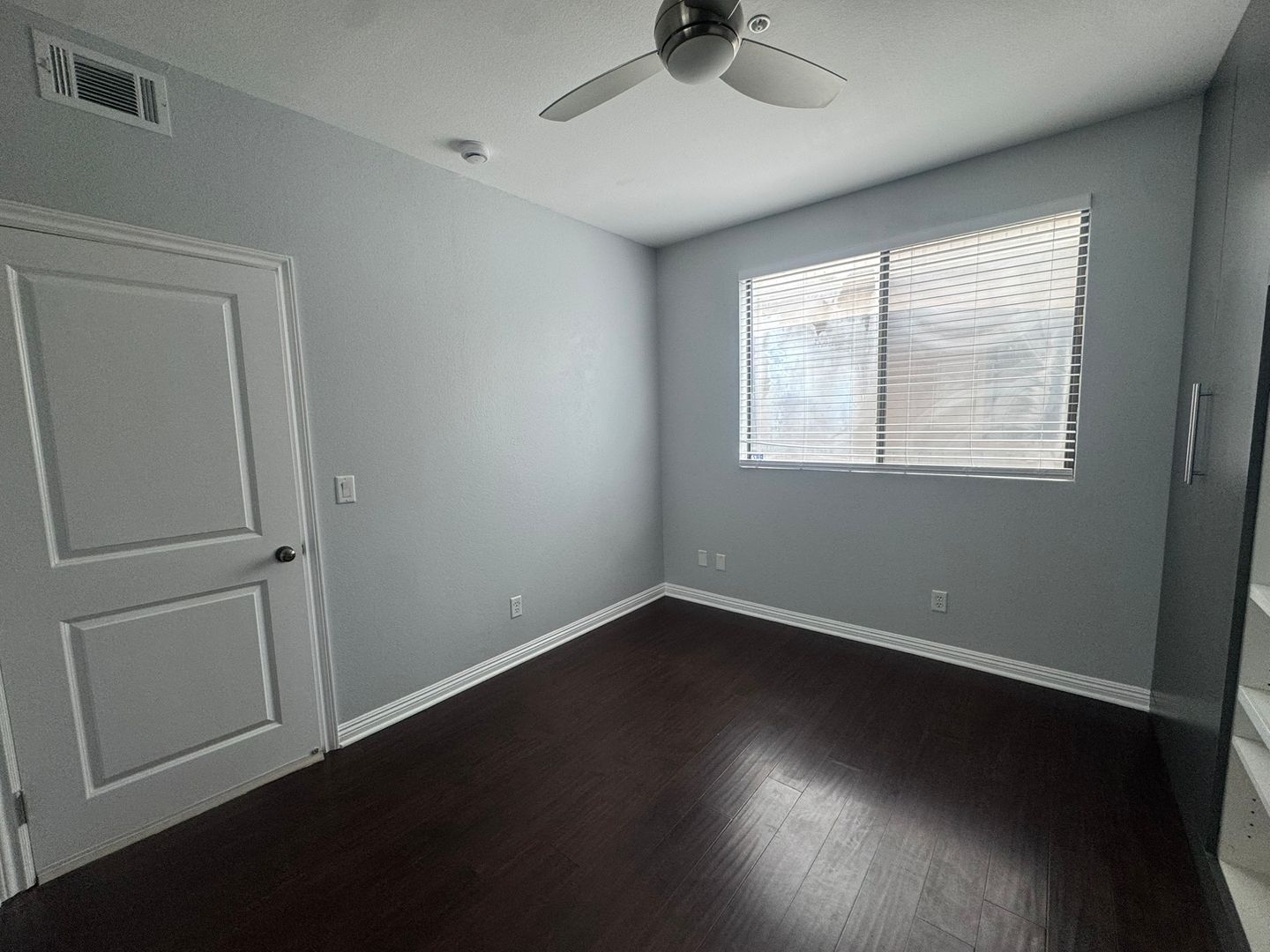 555 Maine Ave Unit 330 - Long Beach - California - 2 bed, 2 bath rental property