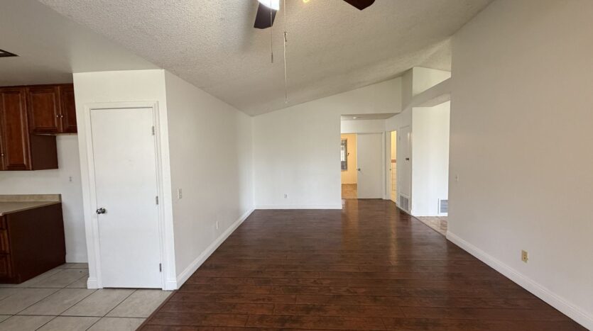 560 S Quince Ave. - Bloomington - California - 5 bed, 2 bath rental property