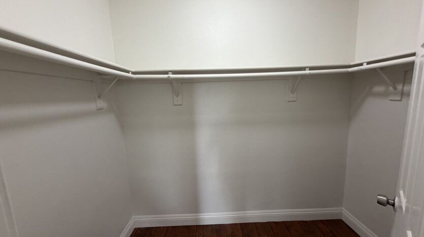 560 S Quince Ave. - Bloomington - California - 5 bed, 2 bath rental property