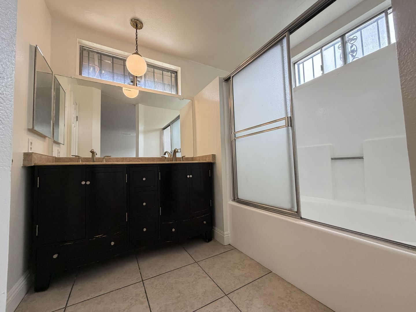 560 S Quince Ave. - Bloomington - California - 5 bed, 2 bath rental property