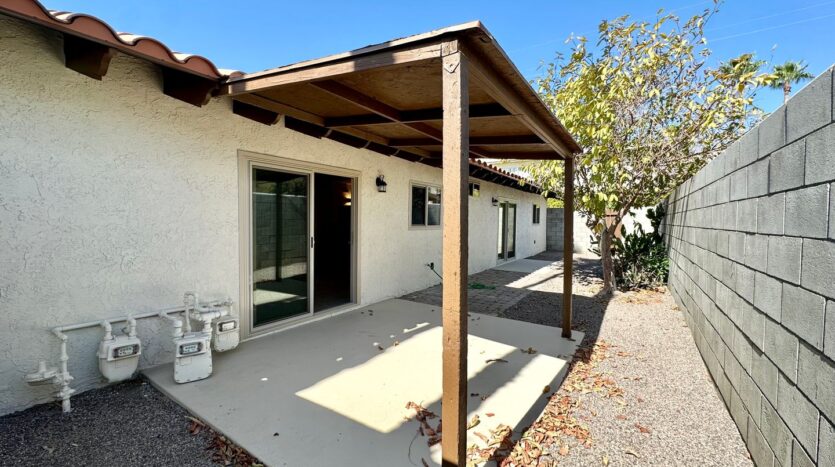 561 Desert View Dr Apt 4 - Palm Springs - California - 1 bed, 1 bath rental property