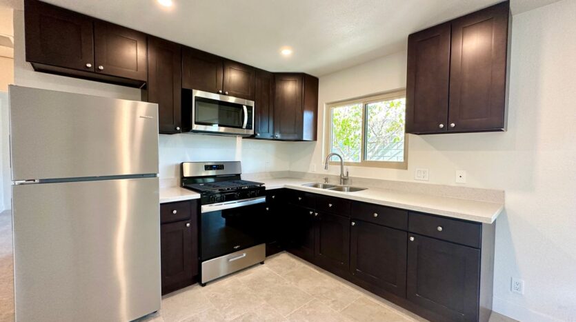 561 Desert View Dr Apt 4 - Palm Springs - California - 1 bed, 1 bath rental property