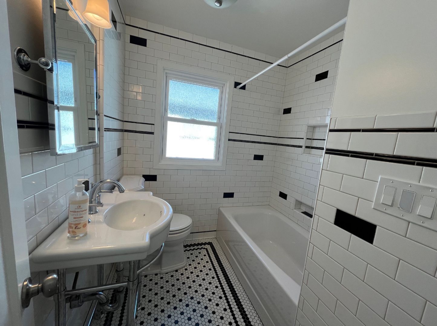 5685 Jordan Ave - El Cerrito - California - 2 bed, 1.5 bath rental property