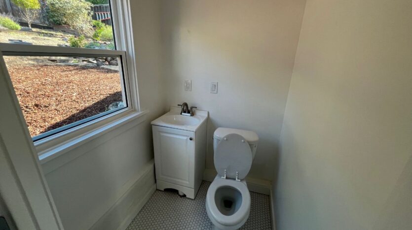 5685 Jordan Ave - El Cerrito - California - 2 bed, 1.5 bath rental property