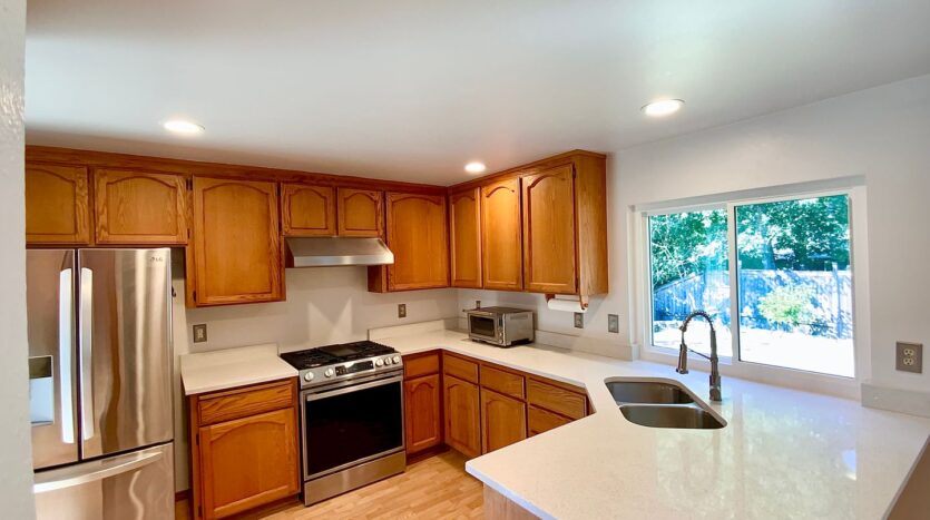 5723 147th St SE - Everett - Washington - 4 bed, 2.5 bath rental property