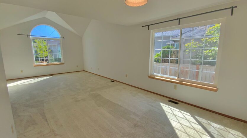 5723 147th St SE - Everett - Washington - 4 bed, 2.5 bath rental property