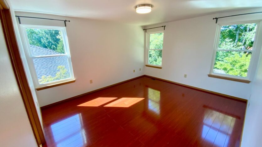 5723 147th St SE - Everett - Washington - 4 bed, 2.5 bath rental property
