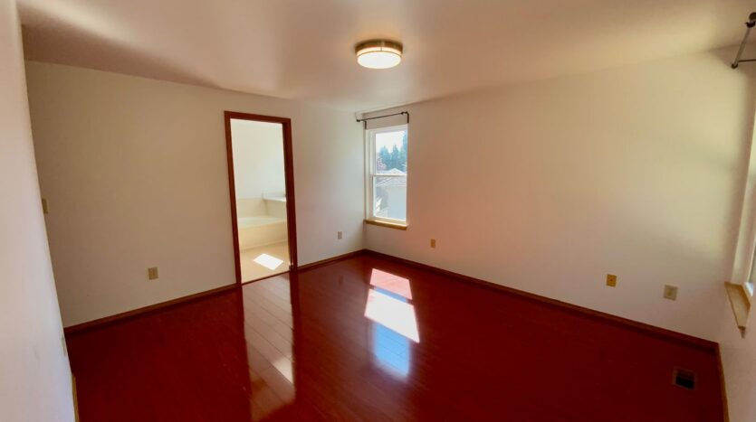5723 147th St SE - Everett - Washington - 4 bed, 2.5 bath rental property