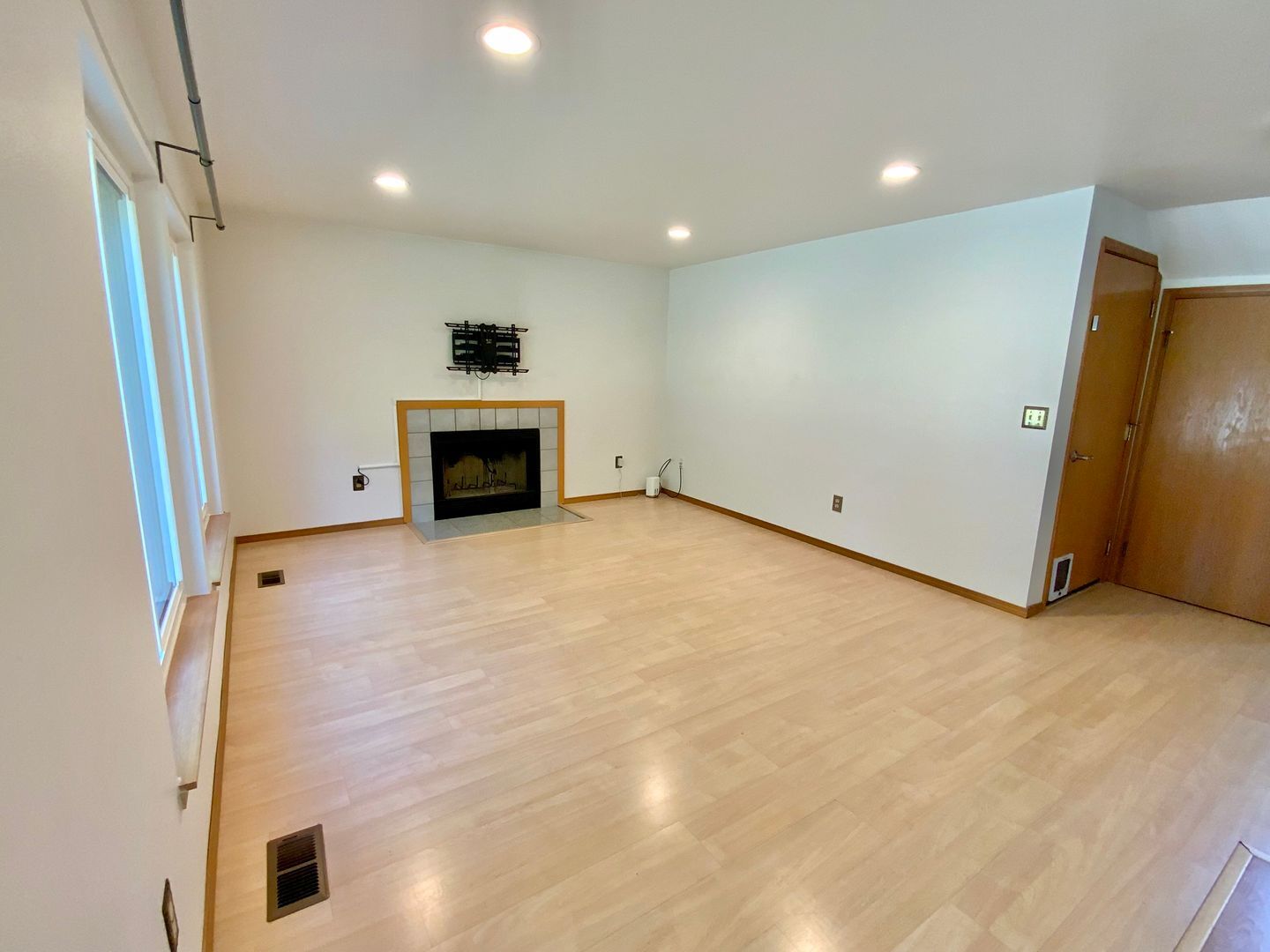 5723 147th St SE - Everett - Washington - 4 bed, 2.5 bath rental property
