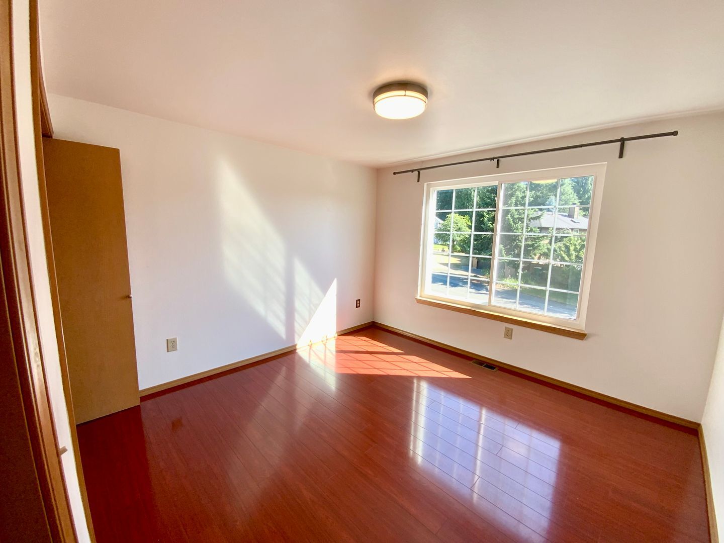 5723 147th St SE - Everett - Washington - 4 bed, 2.5 bath rental property