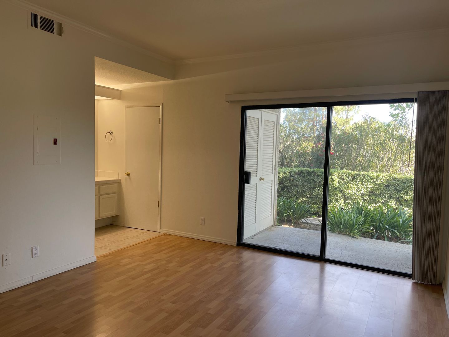 5736 Skyview Way #A - Agoura Hills - California - 1 bed, 1 bath rental property