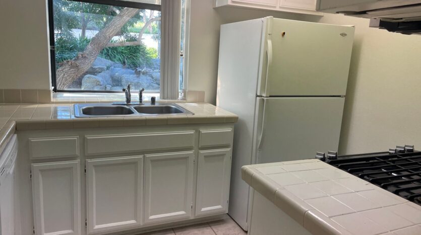 5736 Skyview Way #A - Agoura Hills - California - 1 bed, 1 bath rental property