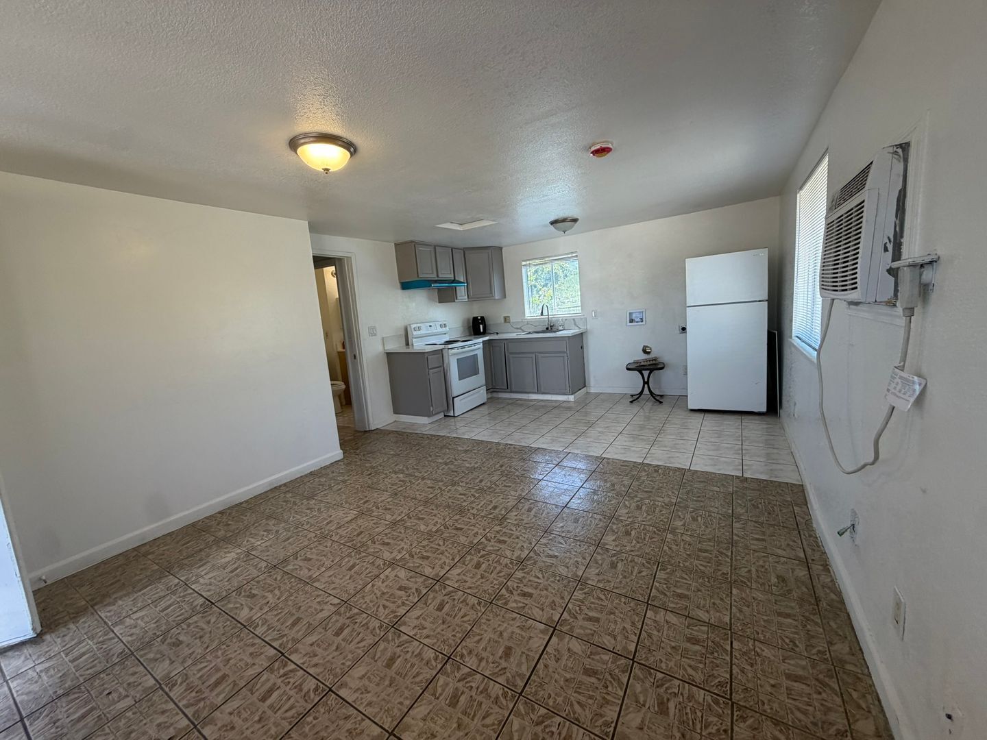 5801 Wallace Ave  - Sacramento - California - 1 bed, 1 bath rental property