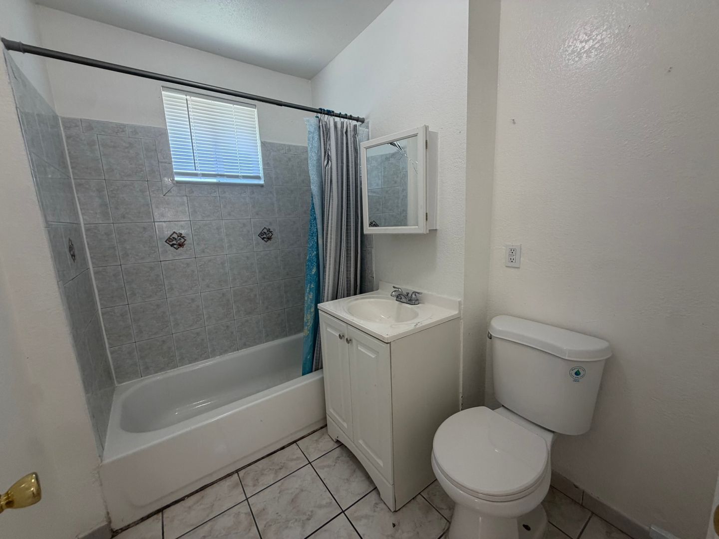 5801 Wallace Ave  - Sacramento - California - 1 bed, 1 bath rental property