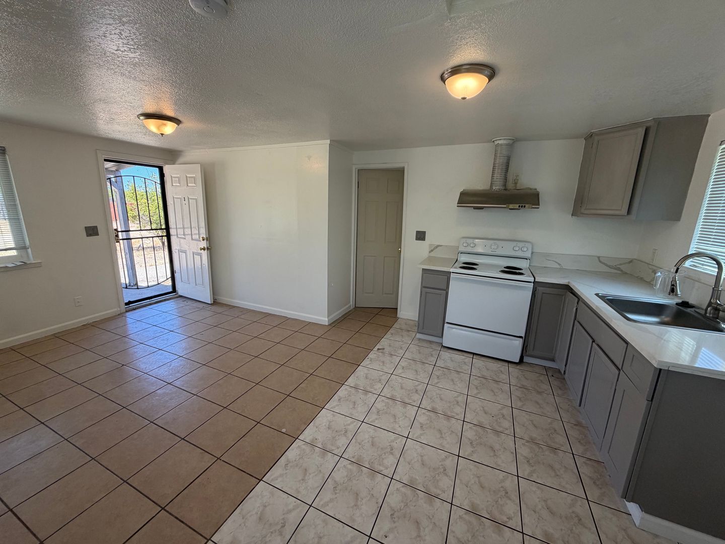 5801 Wallace Ave  - Sacramento - California - 1 bed, 1 bath rental property