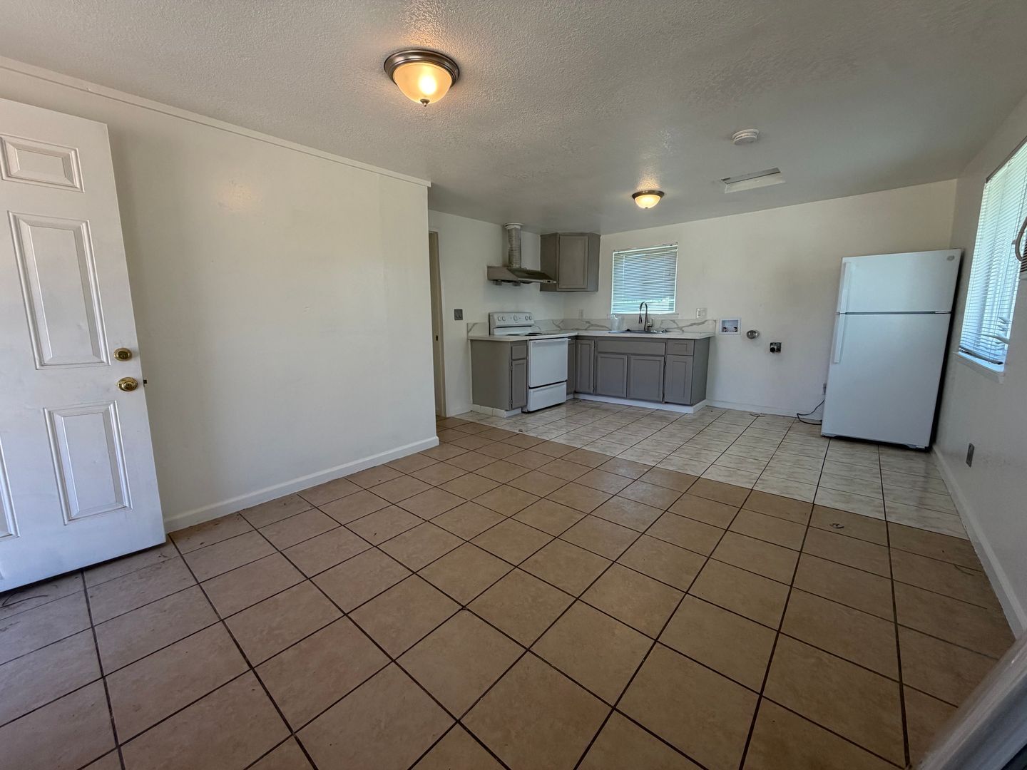 5801 Wallace Ave  - Sacramento - California - 1 bed, 1 bath rental property