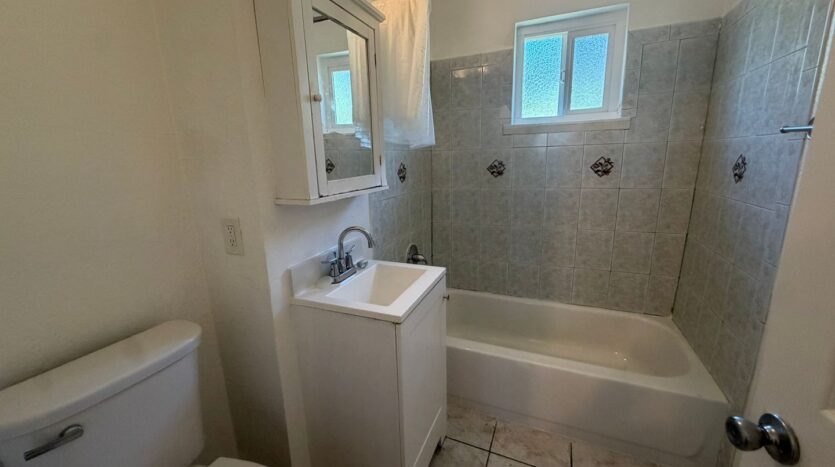 5801 Wallace Ave  - Sacramento - California - 1 bed, 1 bath rental property