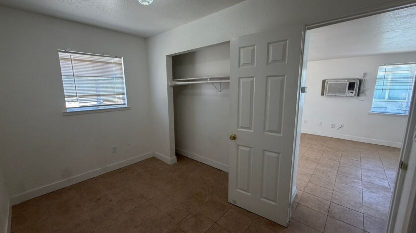 5801 Wallace Ave  - Sacramento - California - 1 bed, 1 bath rental property