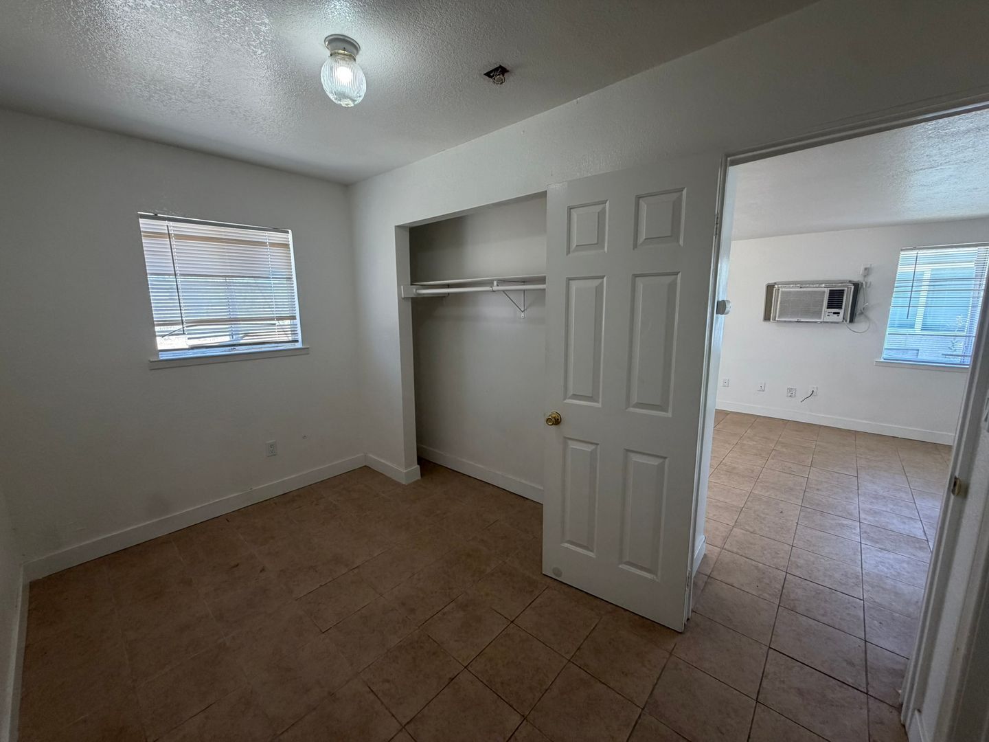 5801 Wallace Ave  - Sacramento - California - 1 bed, 1 bath rental property