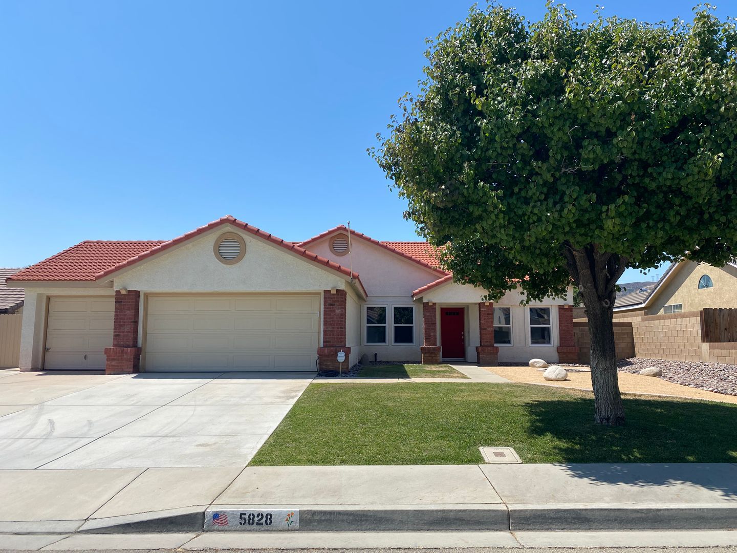 5828 W. Ave L11 - Lancaster - California - 4 bed, 2 bath rental property
