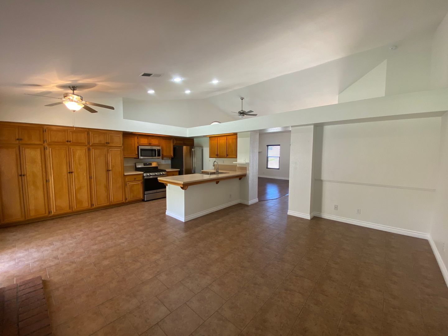 5828 W. Ave L11 - Lancaster - California - 4 bed, 2 bath rental property