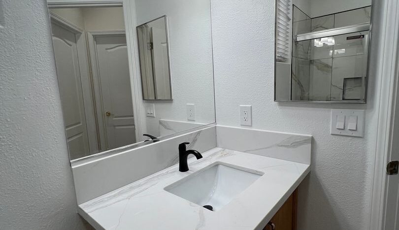 5835 W Athens Ave - Fresno - California - 3 bed, 2 bath rental property