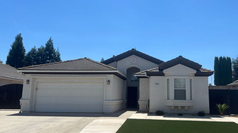 5835 W Athens Ave - Fresno - California - 3 bed, 2 bath rental property