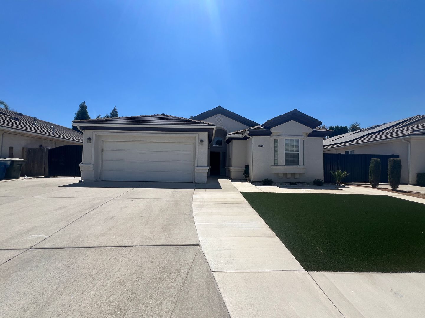 5835 W Athens Ave - Fresno - California - 3 bed, 2 bath rental property