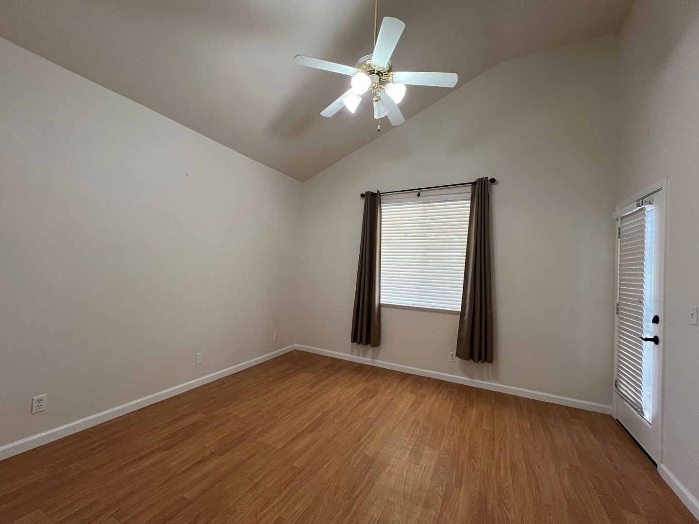 5835 W Athens Ave - Fresno - California - 3 bed, 2 bath rental property