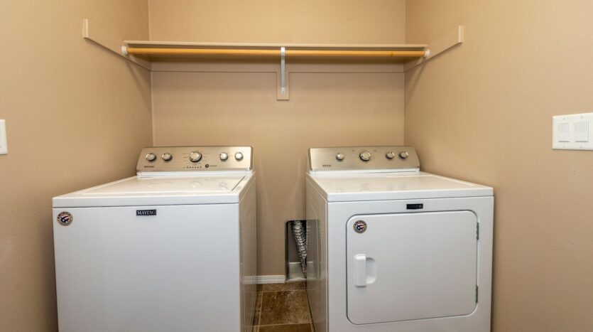 61166 Snowbrush Dr - Bend - Oregon - 3 bed, 2.5 bath rental property