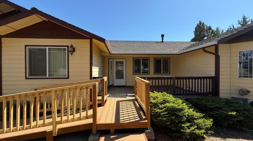 63363 Brightwater Dr  - Bend - Oregon - 3 bed, 2 bath rental property