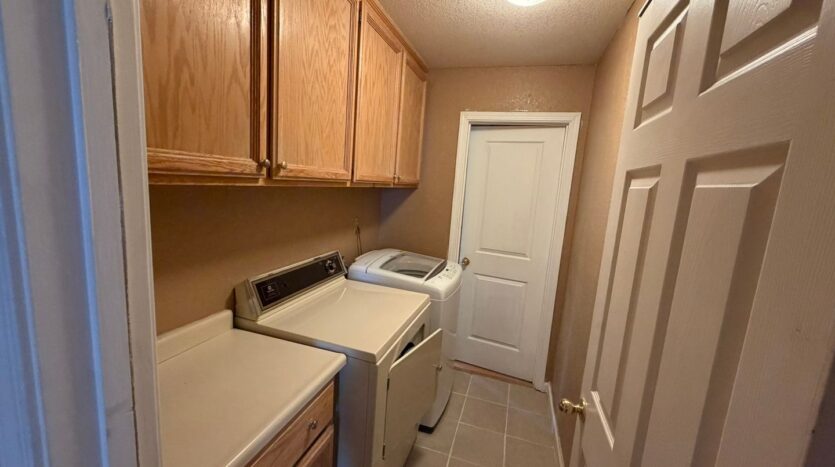 6408 Emerald Dr.  - Rocklin - California - 5 bed, 3 bath rental property