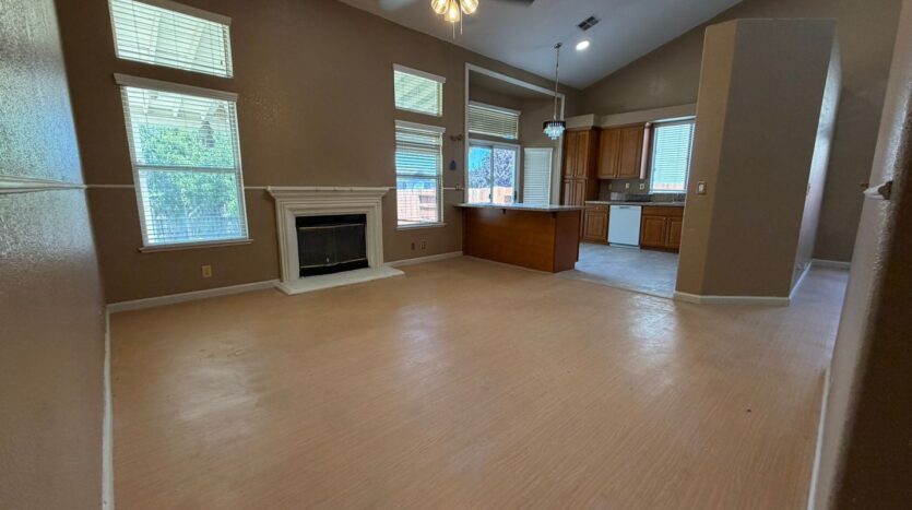 6408 Emerald Dr.  - Rocklin - California - 5 bed, 3 bath rental property