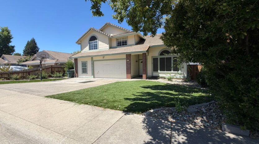 6408 Emerald Dr.  - Rocklin - California - 5 bed, 3 bath rental property