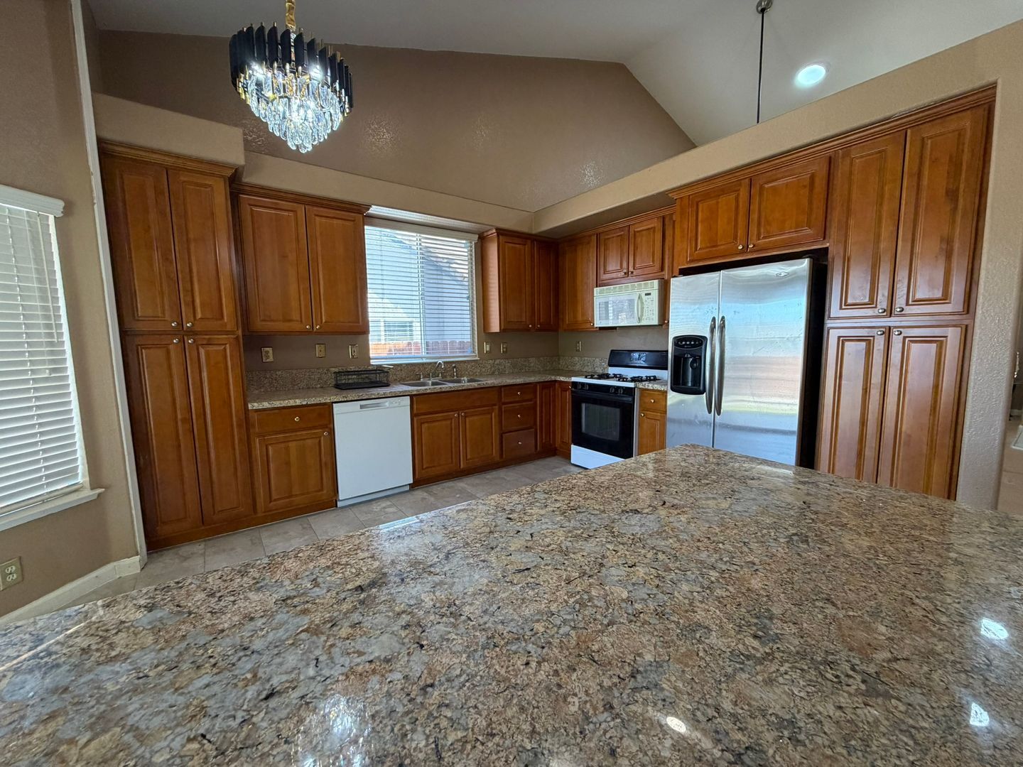 6408 Emerald Dr.  - Rocklin - California - 5 bed, 3 bath rental property