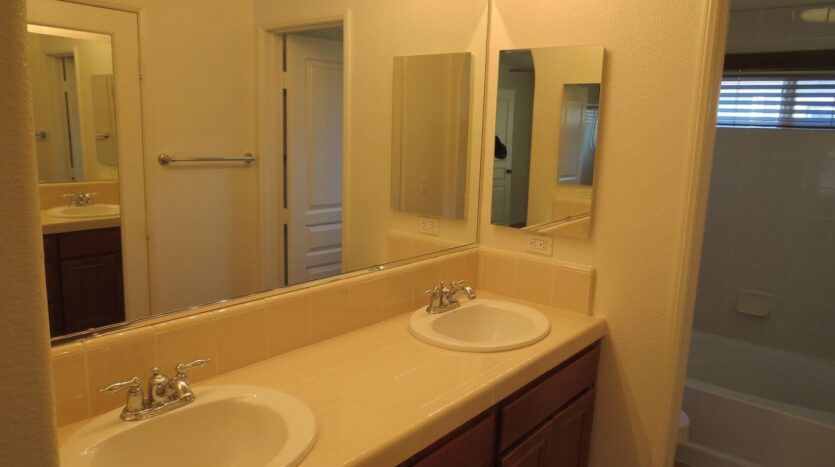 641 Hatfield Drive - San Marcos - California - 2 bed, 3 bath rental property