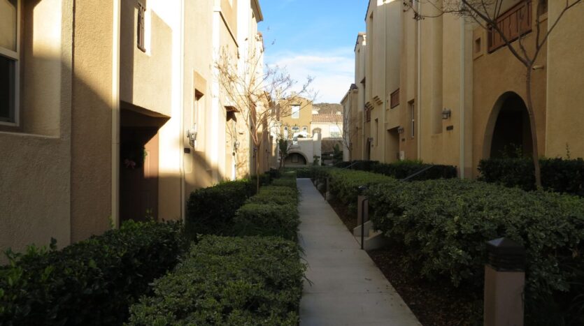 641 Hatfield Drive - San Marcos - California - 2 bed, 3 bath rental property