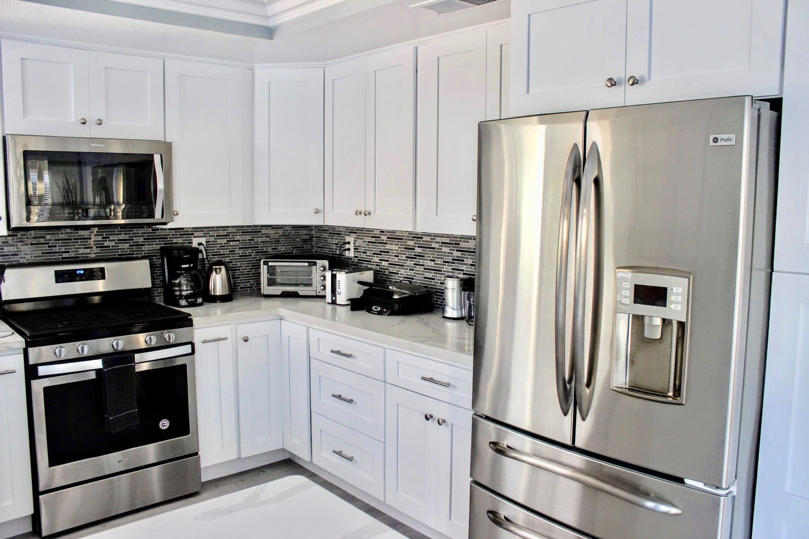 6752 Carobwood Way - Riverside - California - 6 bed, 3 bath rental property