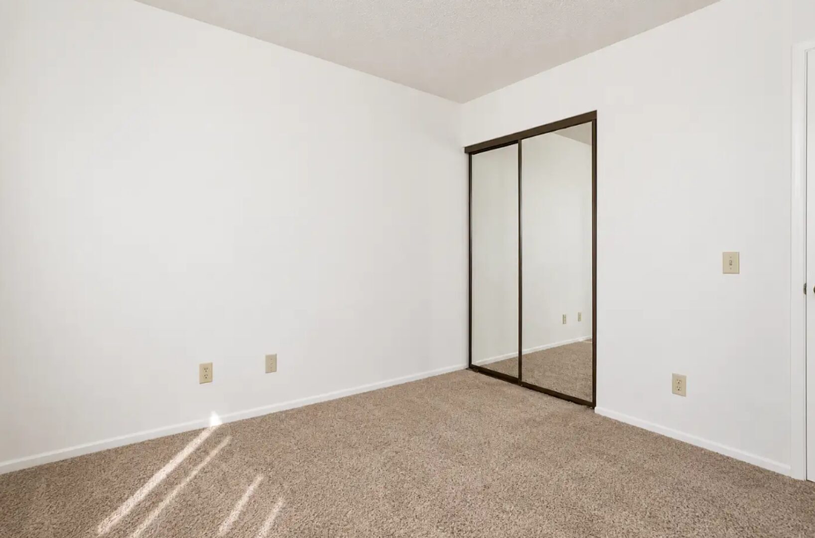 6752 Carobwood Way - Riverside - California - 6 bed, 3 bath rental property