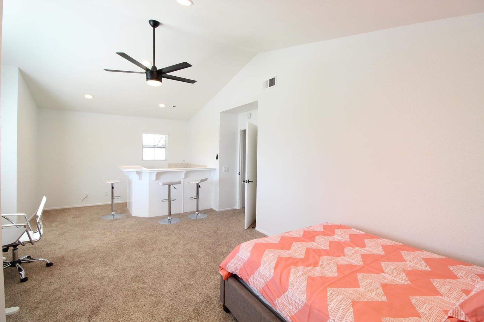 6752 Carobwood Way - Riverside - California - 6 bed, 3 bath rental property