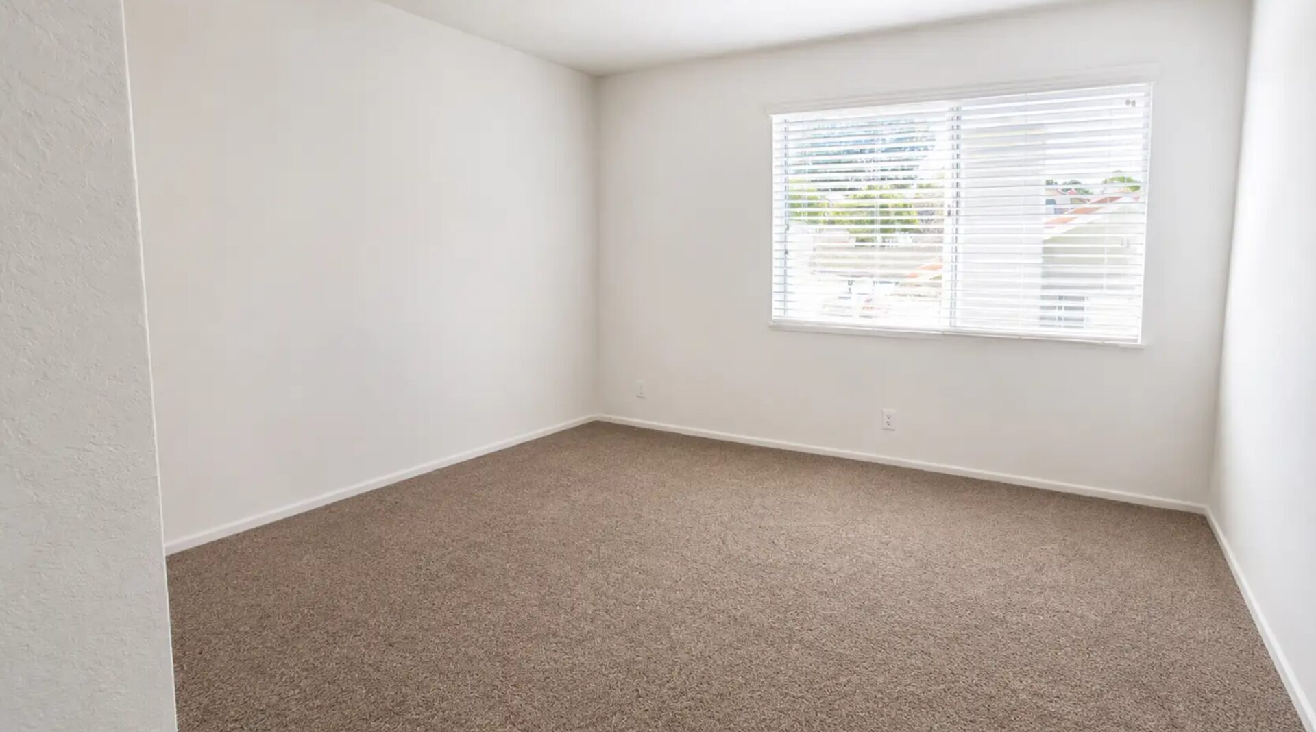 6752 Carobwood Way - Riverside - California - 6 bed, 3 bath rental property